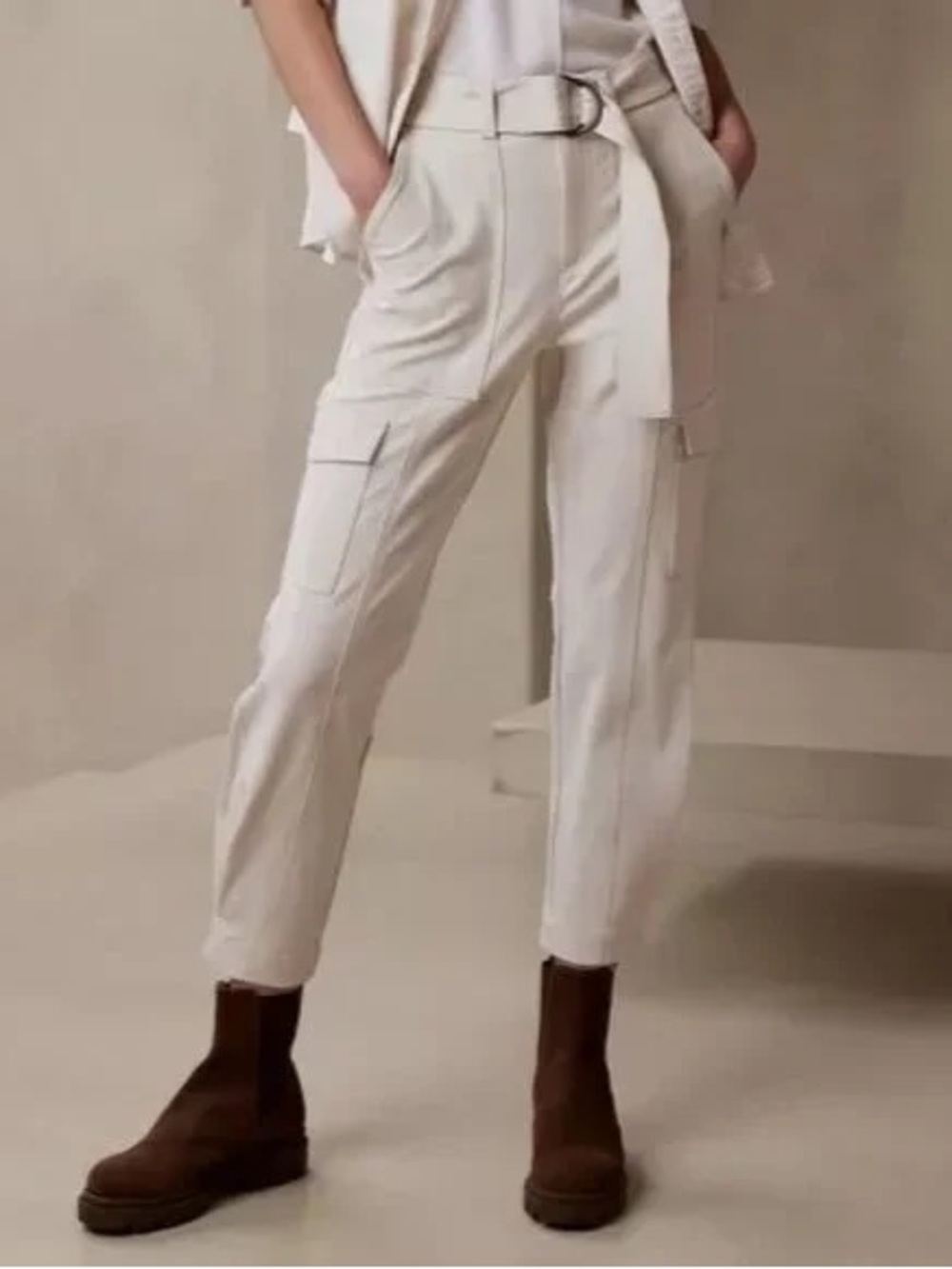 BANANA REPUBLIC Slim Refined Cargo Pants
